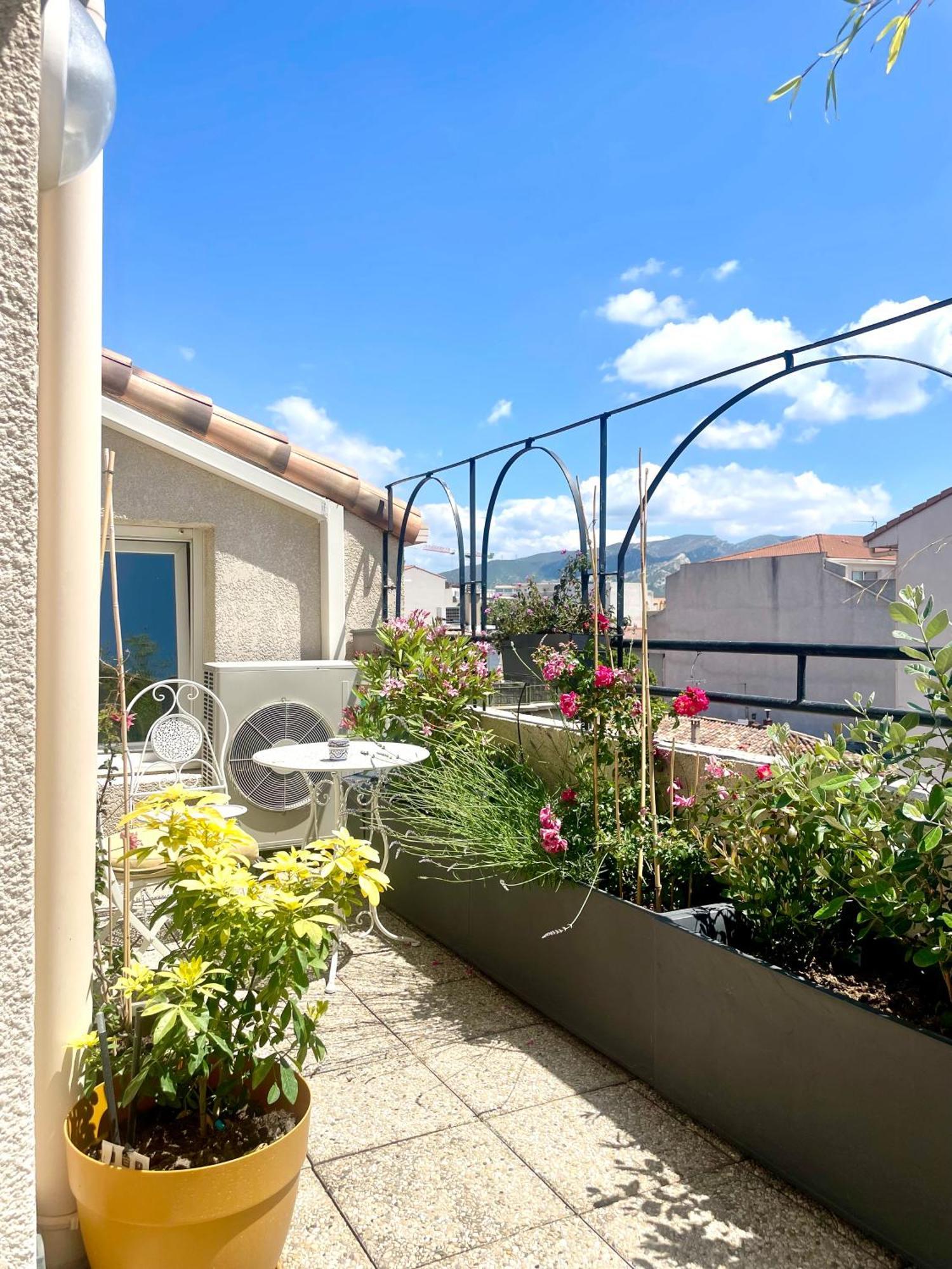 Prado Spacious And Sunny Loft In Marseille Eksteriør billede